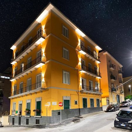 Acate81 Lifestyle Apartment ナポリ エクステリア 写真